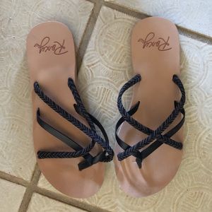 Roxy Sandals